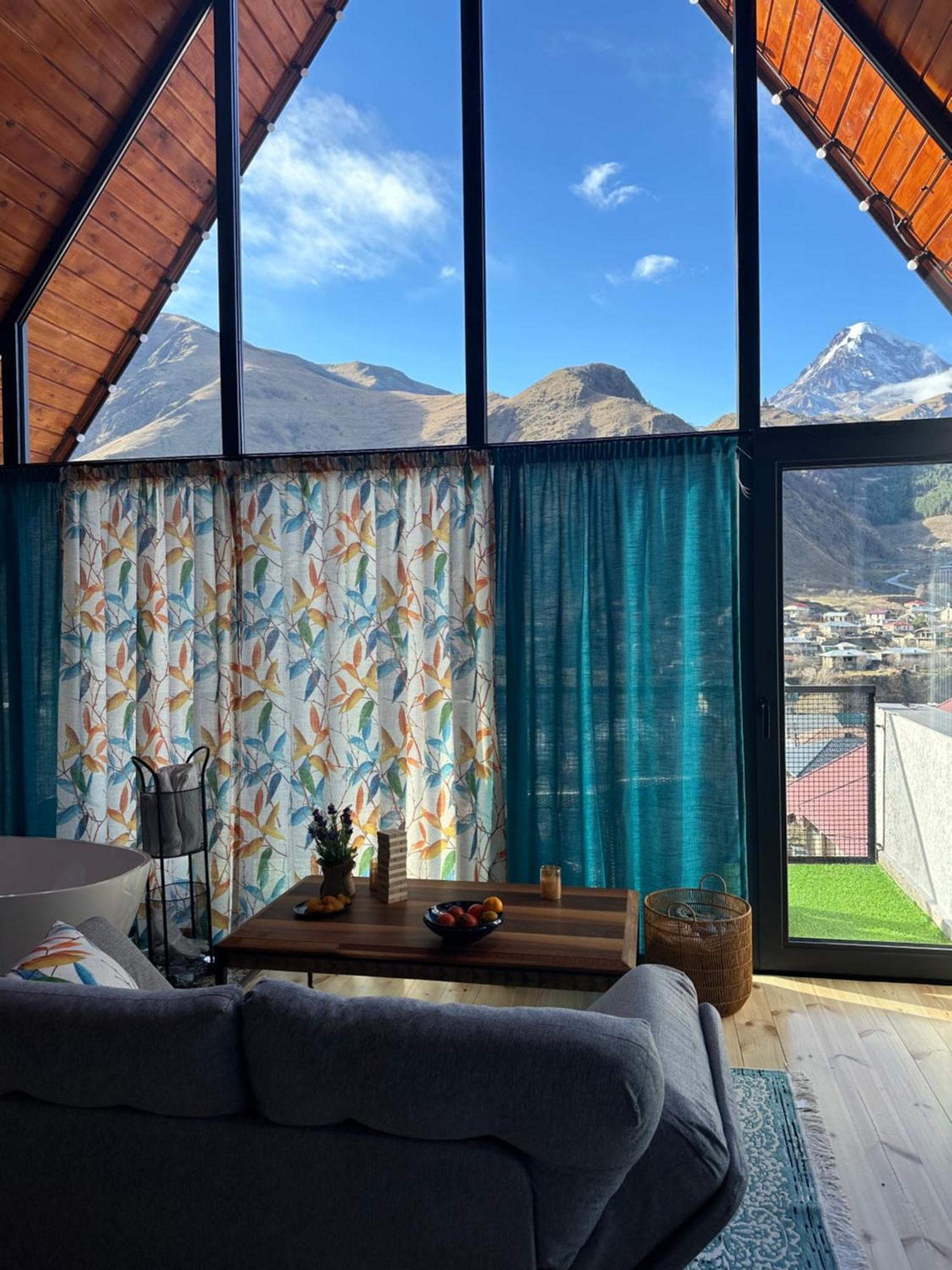 Cottage Veranda Kazbegi Extérieur photo